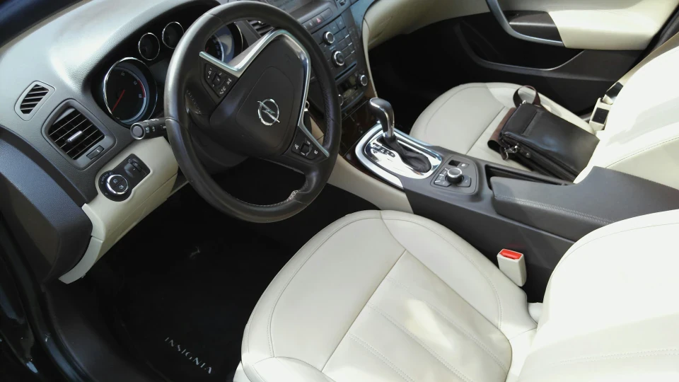 Opel Insignia Sports Tourer 2