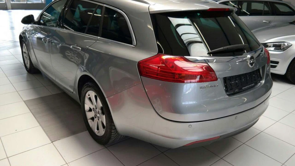 Opel Insignia Sports Tourer 2.0 CDTI 3