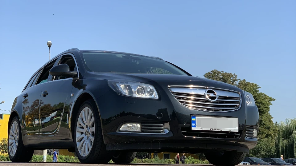 Opel Insignia Sports Tourer 2.0 турбо 3