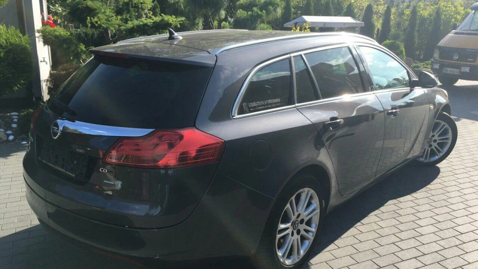 Opel Insignia Sports Tourer CDTI 2.0 6-AT 3