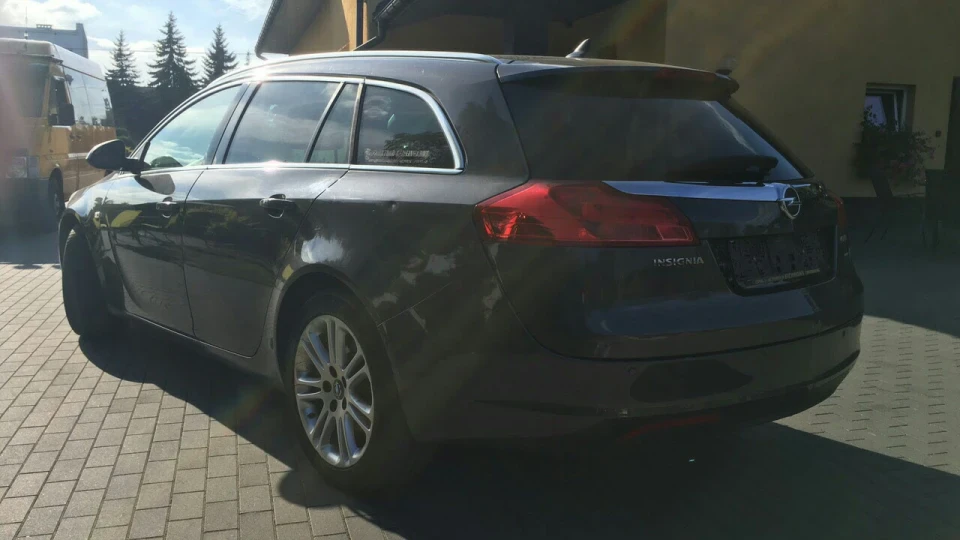 Opel Insignia Sports Tourer CDTI 2.0 6-AT 4