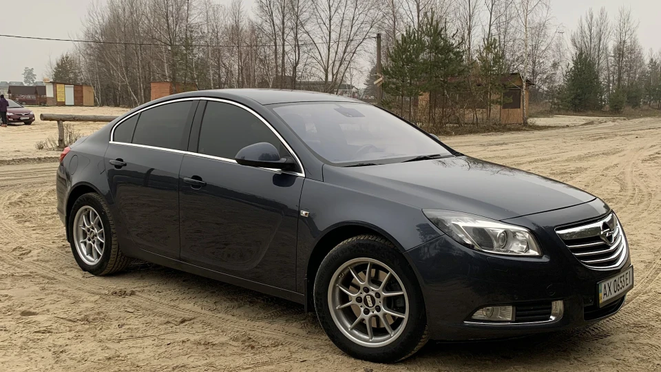 Opel Insignia 2.0 Turbo 2