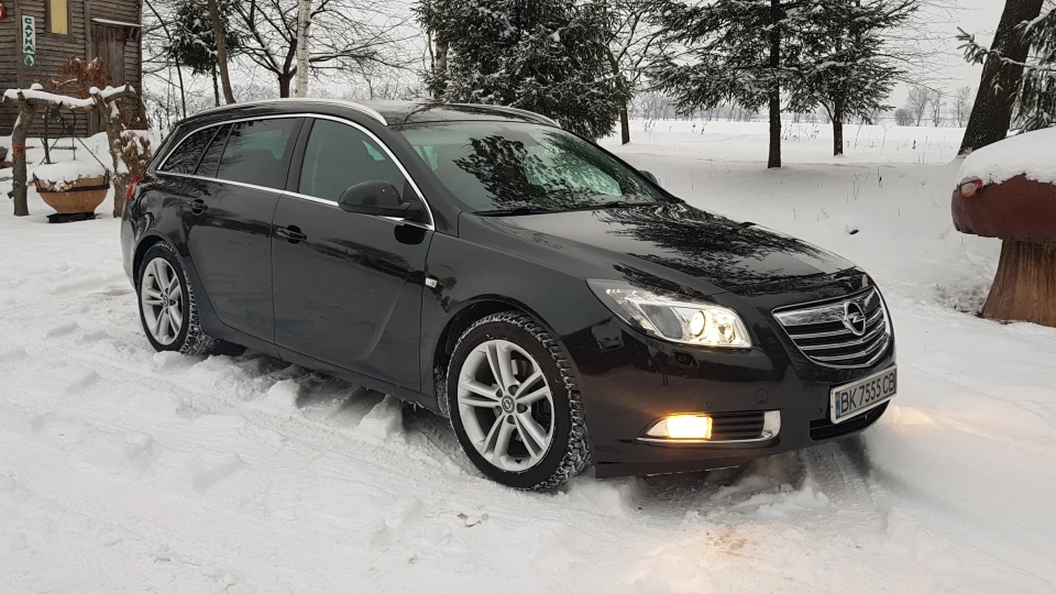Opel Insignia ІНСИГНІЯ КОСМО