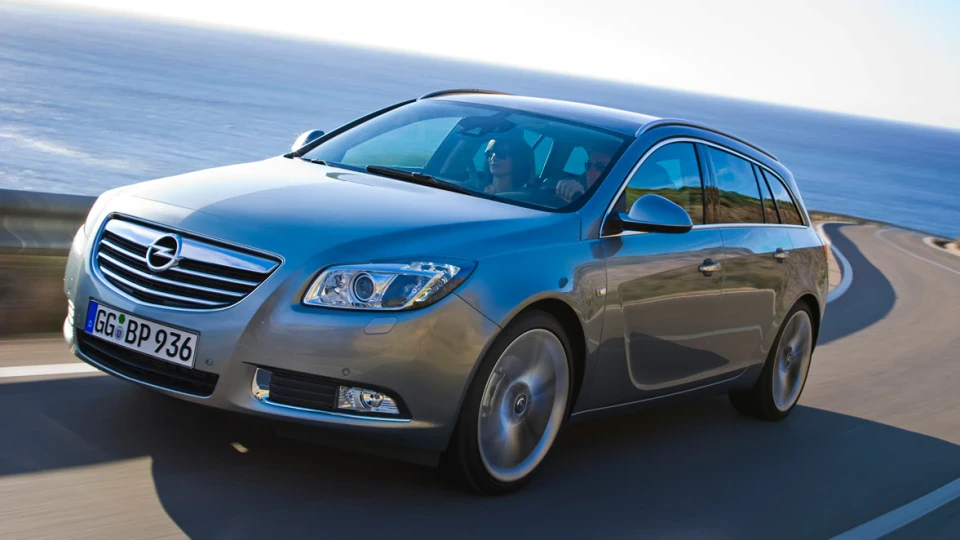 Opel Insignia Опеліна