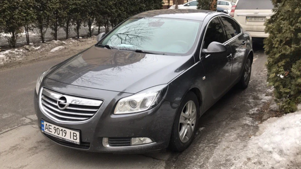 Opel Insignia сіра 3