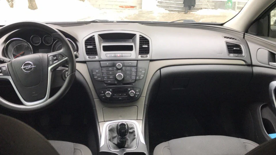 Opel Insignia сіра 4