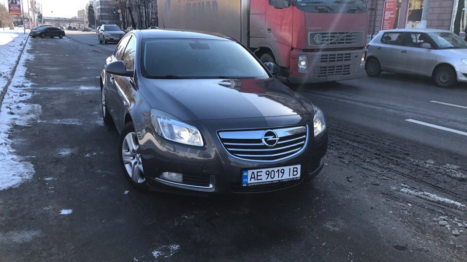 Opel Insignia сіра 5