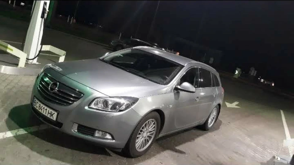 Opel Insignia Срібло