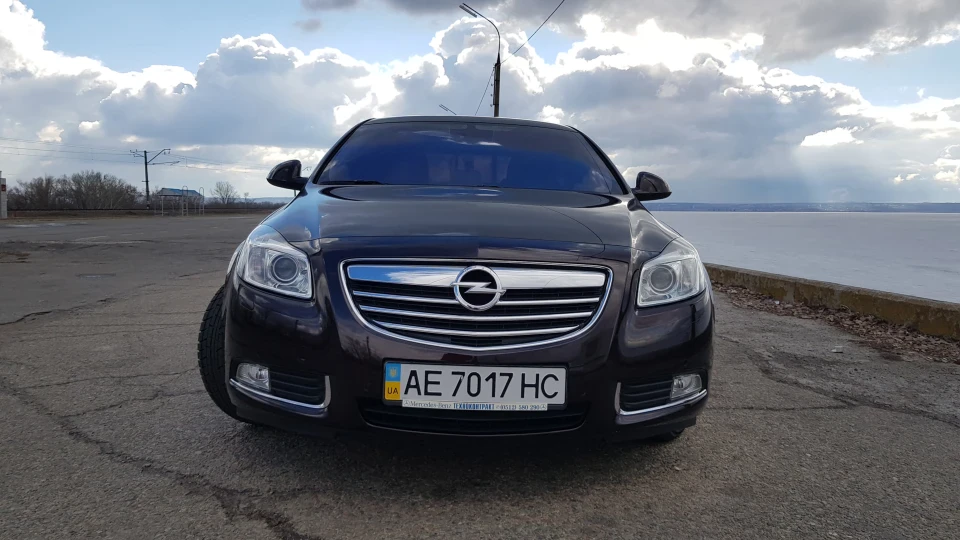 Opel Insignia Злий Опель