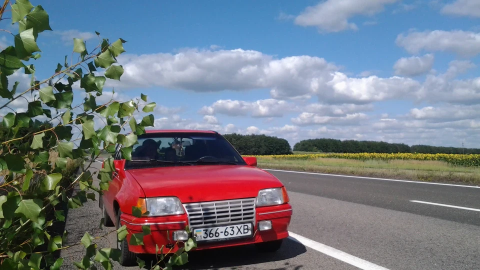 Opel Kadett ↯ⓇⒺⒹ ⓁⒾⒼⒽⓉⓃⒾⓃⒼ↯