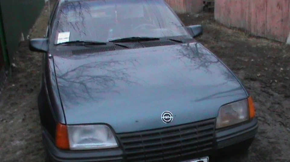 Opel Kadett 1.3 2