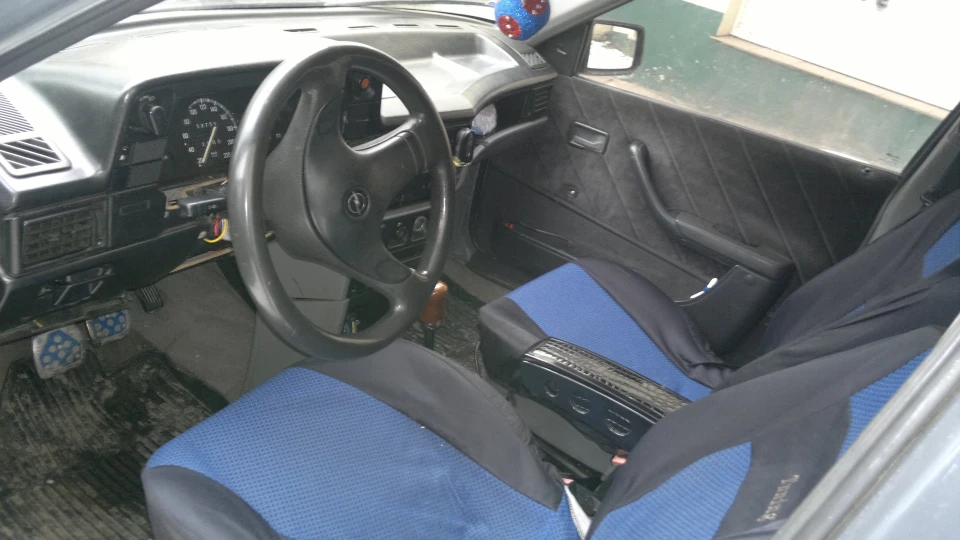 Opel Kadett 1.3 3