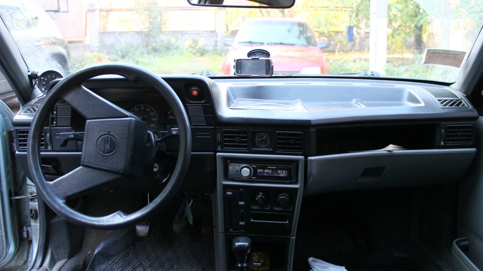 Opel Kadett 1.3NB 5