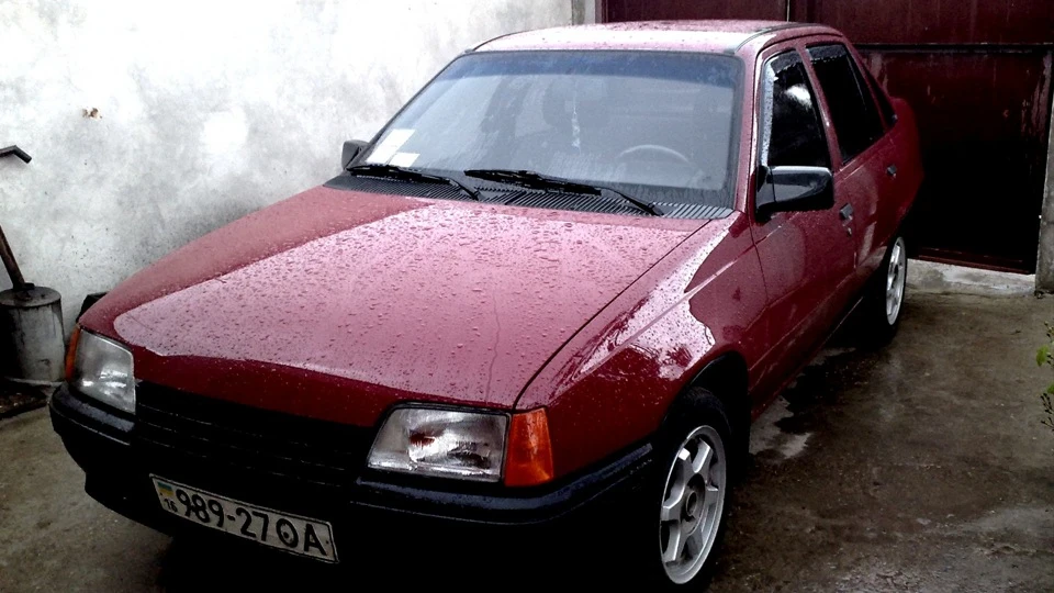Літак Opel Kadett 1,3S