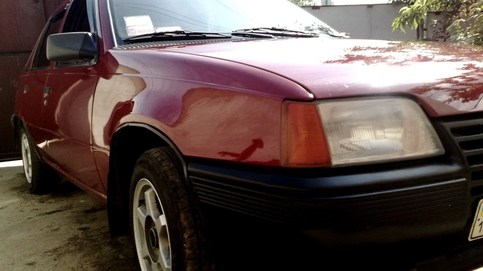 Літак Opel Kadett 1,3S 2