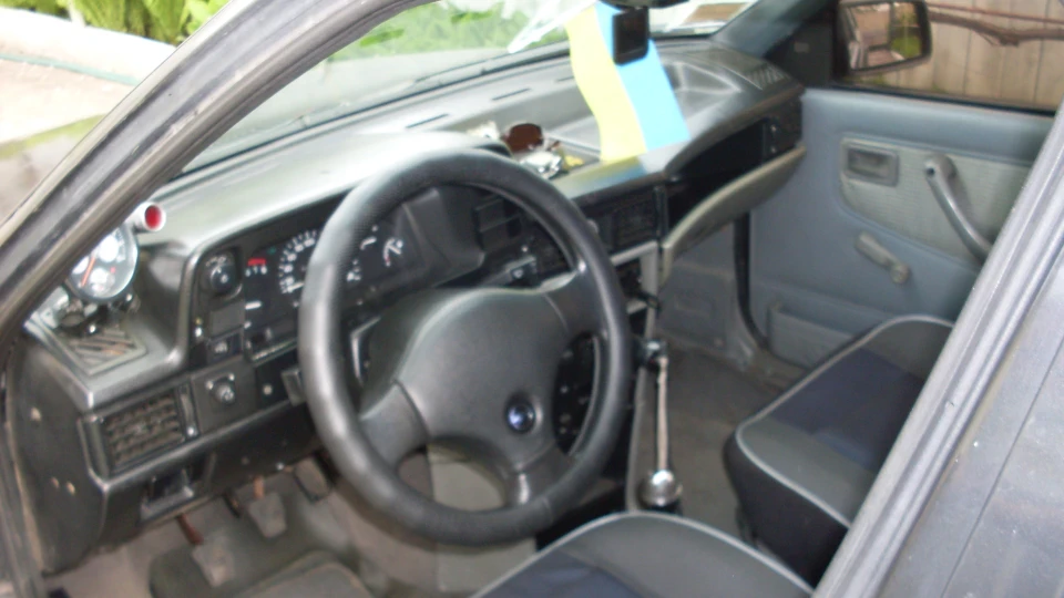 Opel Kadett 1.3S 4