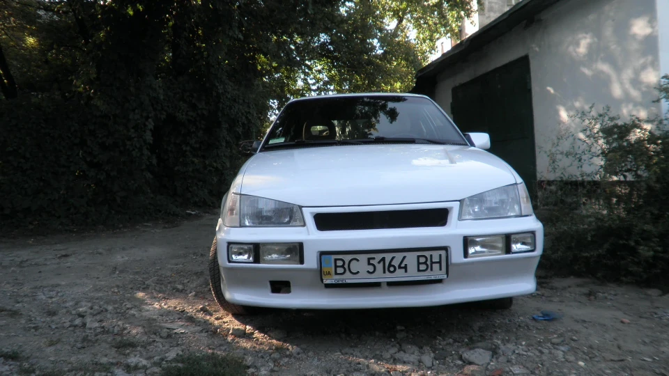 Opel Kadett 1.4моно інж.І 1.3карб.