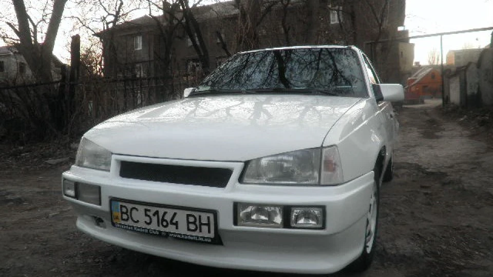 Opel Kadett 1.4моно інж.І 1.3карб. 2