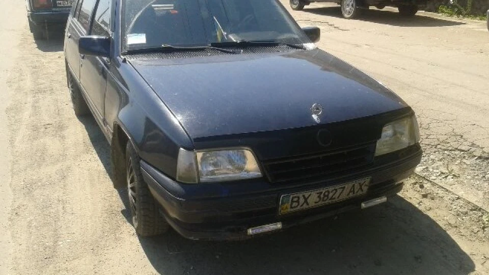 Opel Kadett 1.6 моноінжектор