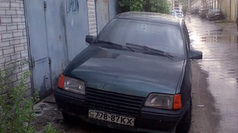 Opel Kadett 1,6 2
