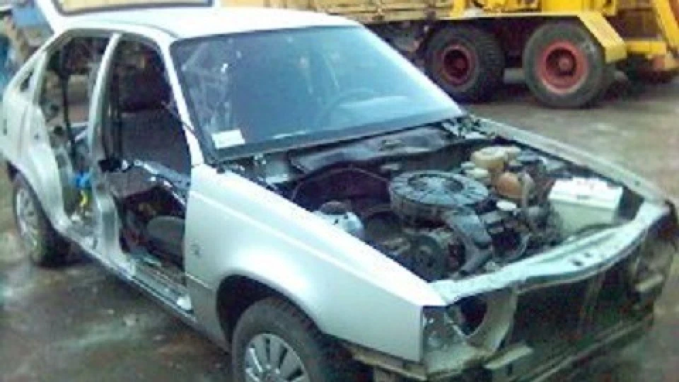 Opel Kadett 1.6і 4