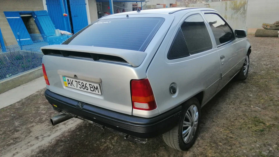 Opel Kadett 1.8 gsi 2
