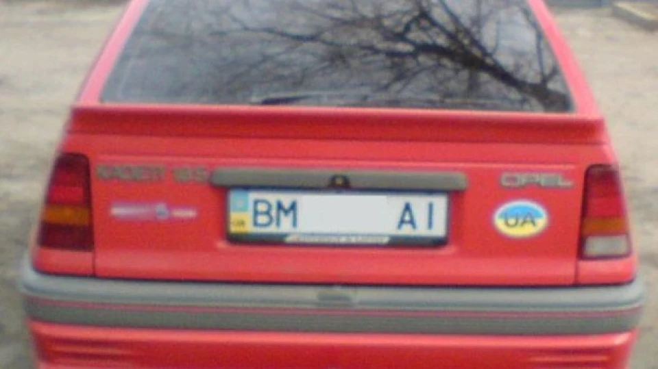 Opel Kadett 1.8 3