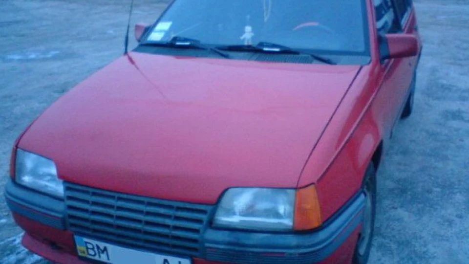 Opel Kadett 1.8 4