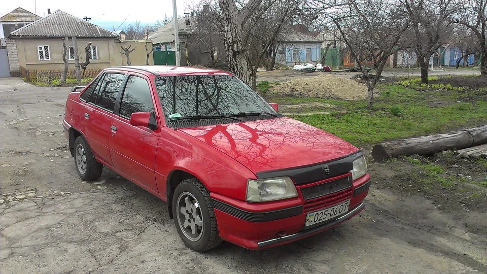 Opel Kadett 1.8E 2