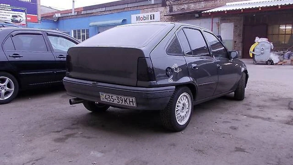 Opel Kadett 2.0 170 к.с моя ракета 2