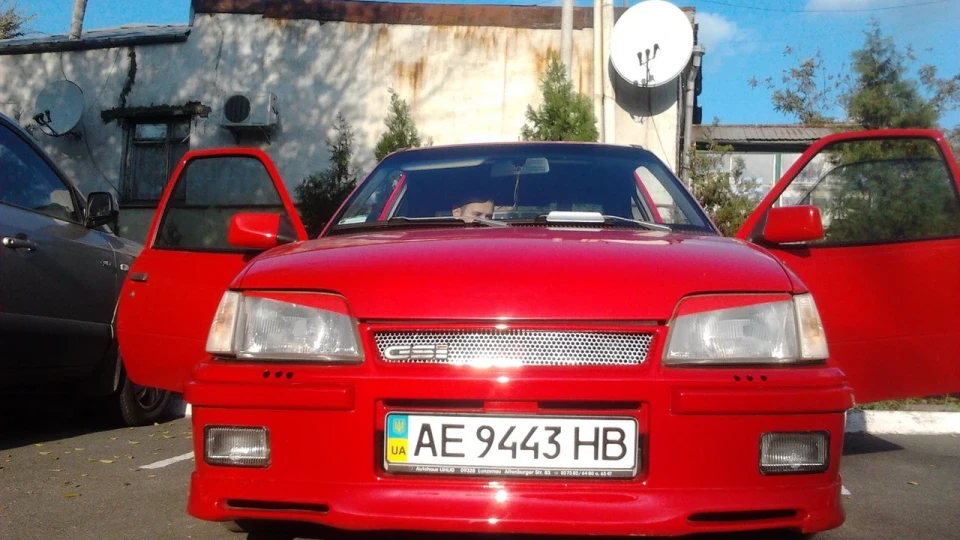 Opel Kadett 2.0 GSI 2