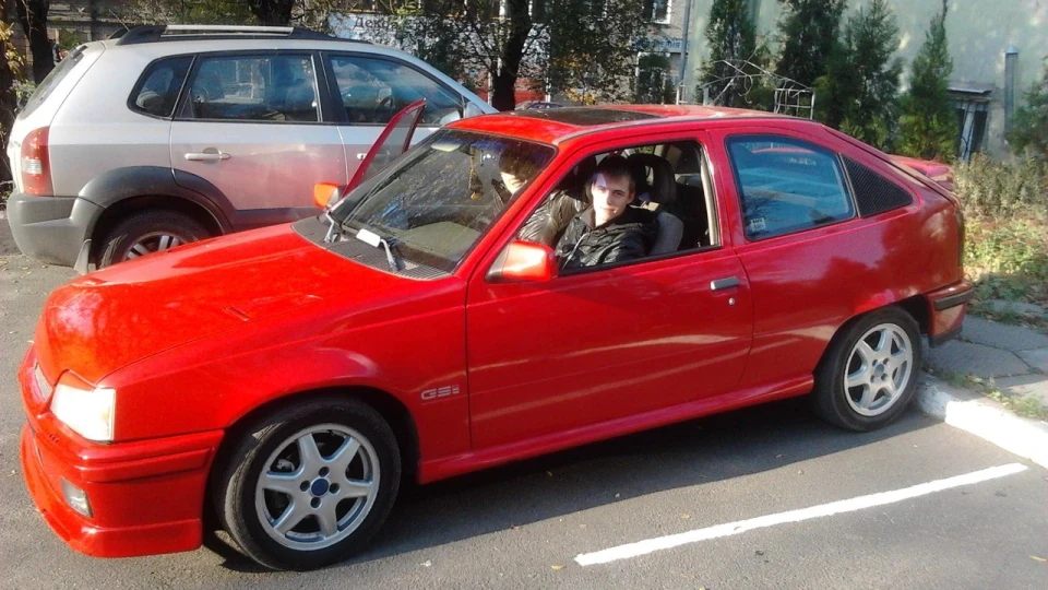 Opel Kadett 2.0 GSI 3