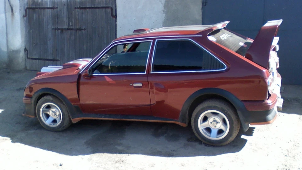 Opel Kadett 2.0 л. 5