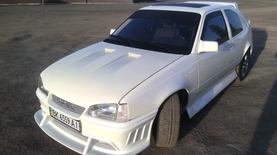 Opel Kadett 2.0 хамелеон 4