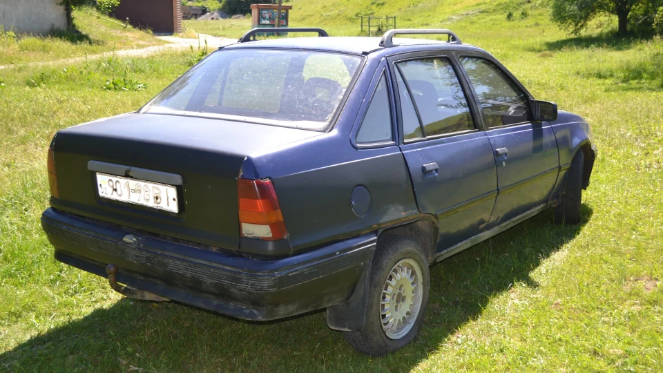 Opel Kadett 2.0 3