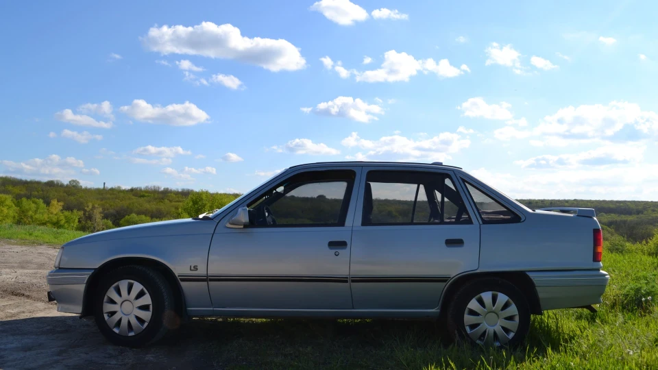 Opel Kadett 2.0i 3