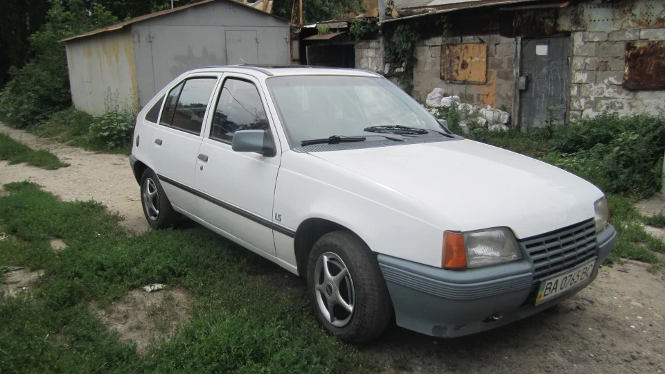Opel Kadett Біла та Тиха 2