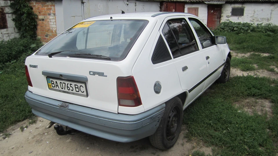 Opel Kadett Біла та Тиха 4