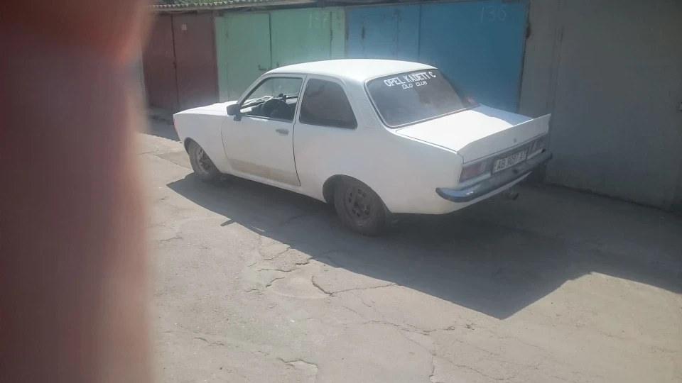 Opel Kadett Білий Дракон 2