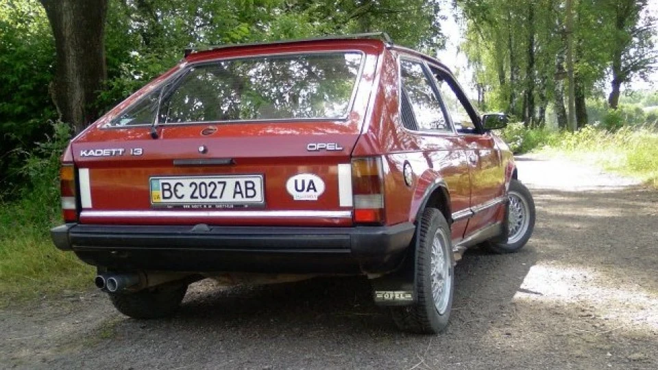 Opel Kadett Безпроблемний Кадет Д 2