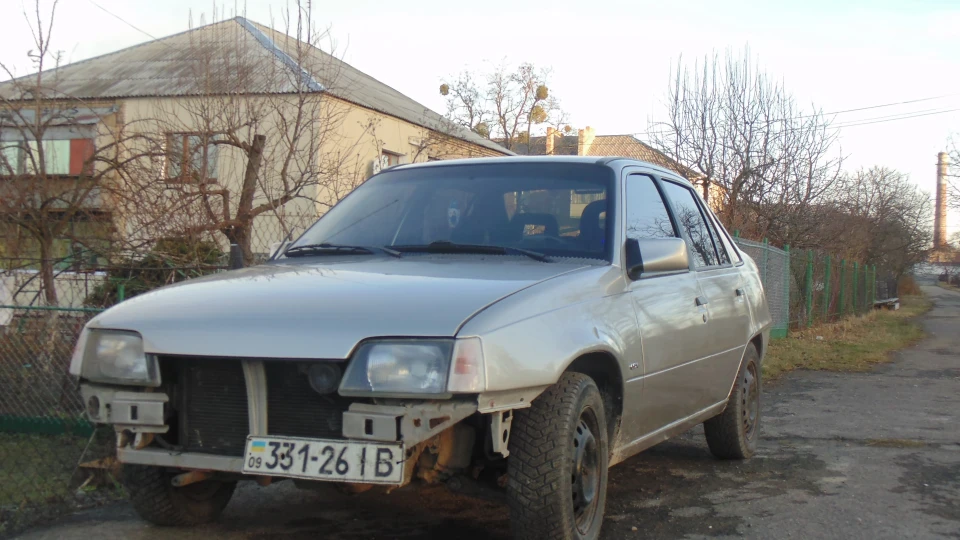 Opel Kadett Black edition 5