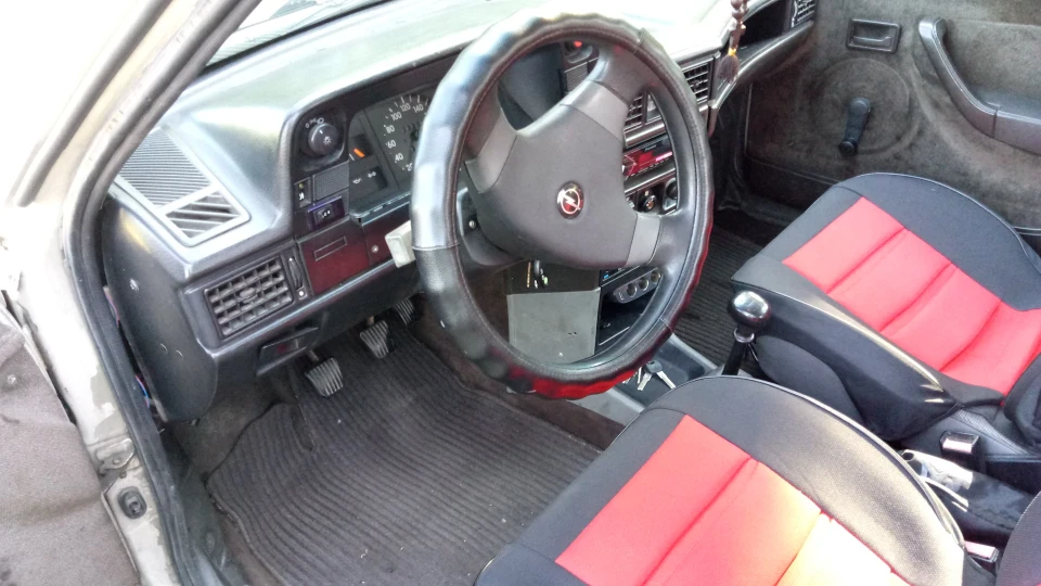 Opel Kadett C20NE 4