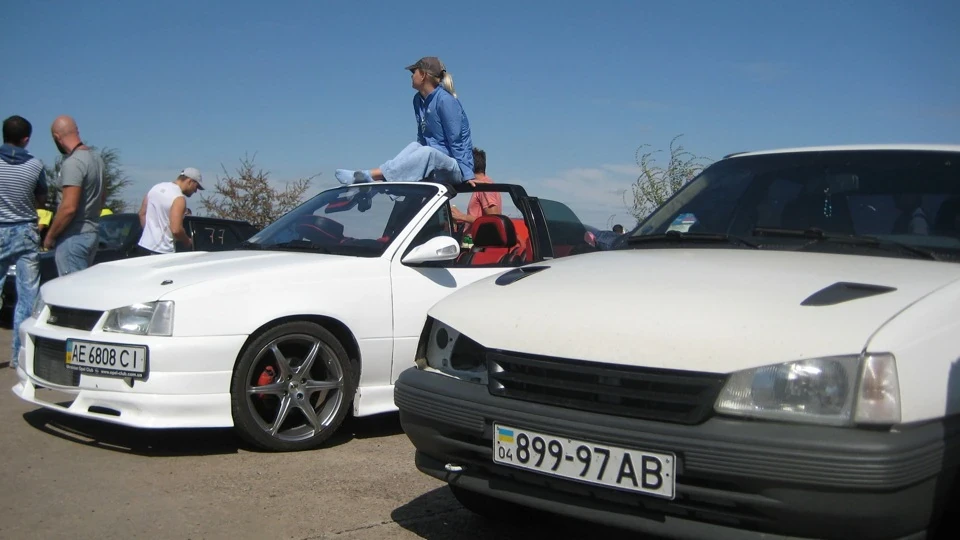 Opel Kadett Cabrio Bertone turbo 4