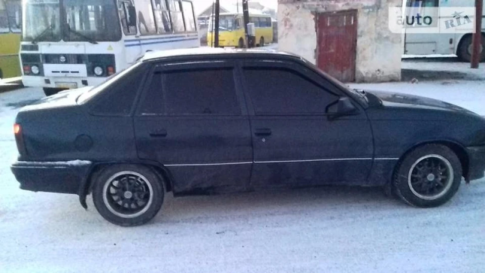 Opel Kadett Чорний металік 3