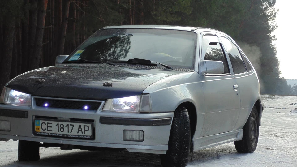 Opel Kadett Чистокровний GSI 2.0 3