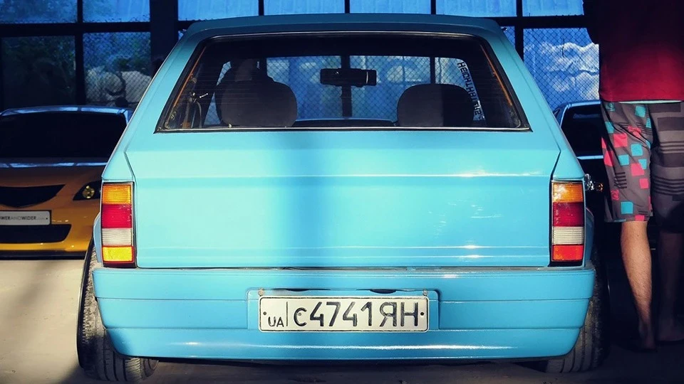 Opel Kadett D Stanced-Blue 3