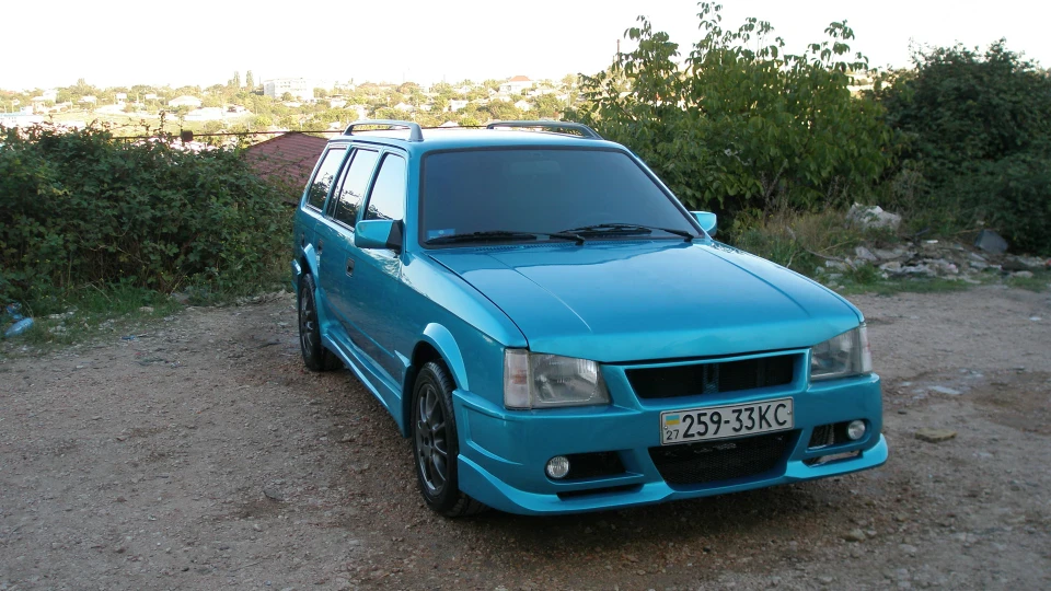 Opel Kadett D, X17DTL 3