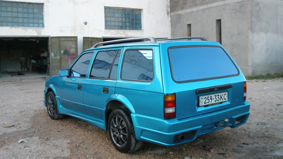 Opel Kadett D, X17DTL 4
