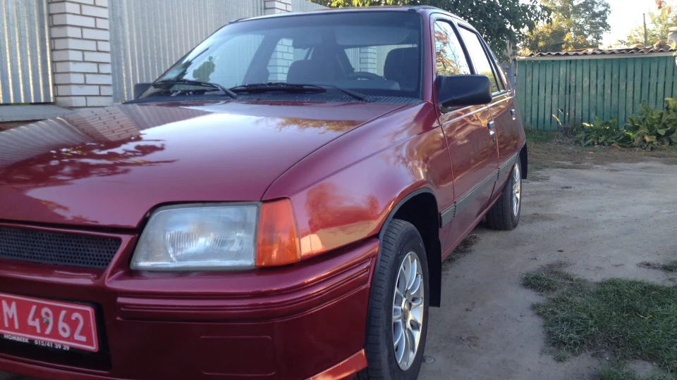 Opel Kadett ..:::Daewoo Racer:::.. 2