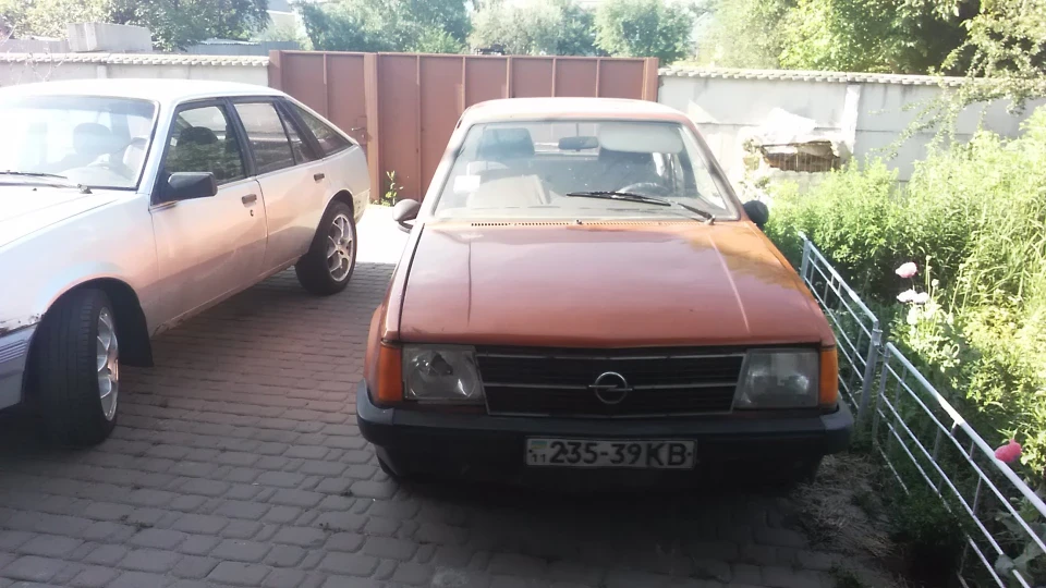 Opel Kadett ДжіТіЁ Моє 3